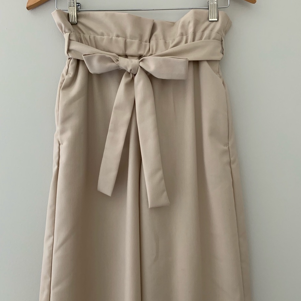 ZARA | WIDE LEG TROUSERS (Beige)